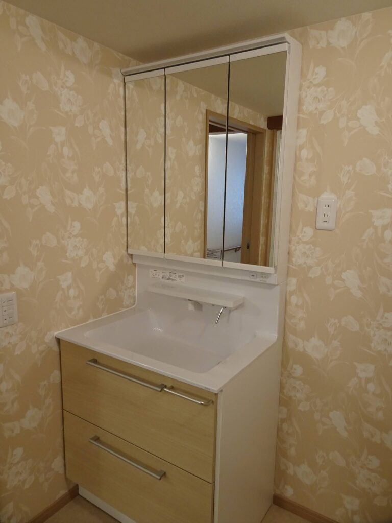 佐渡市両津湊中古戸建 写真2